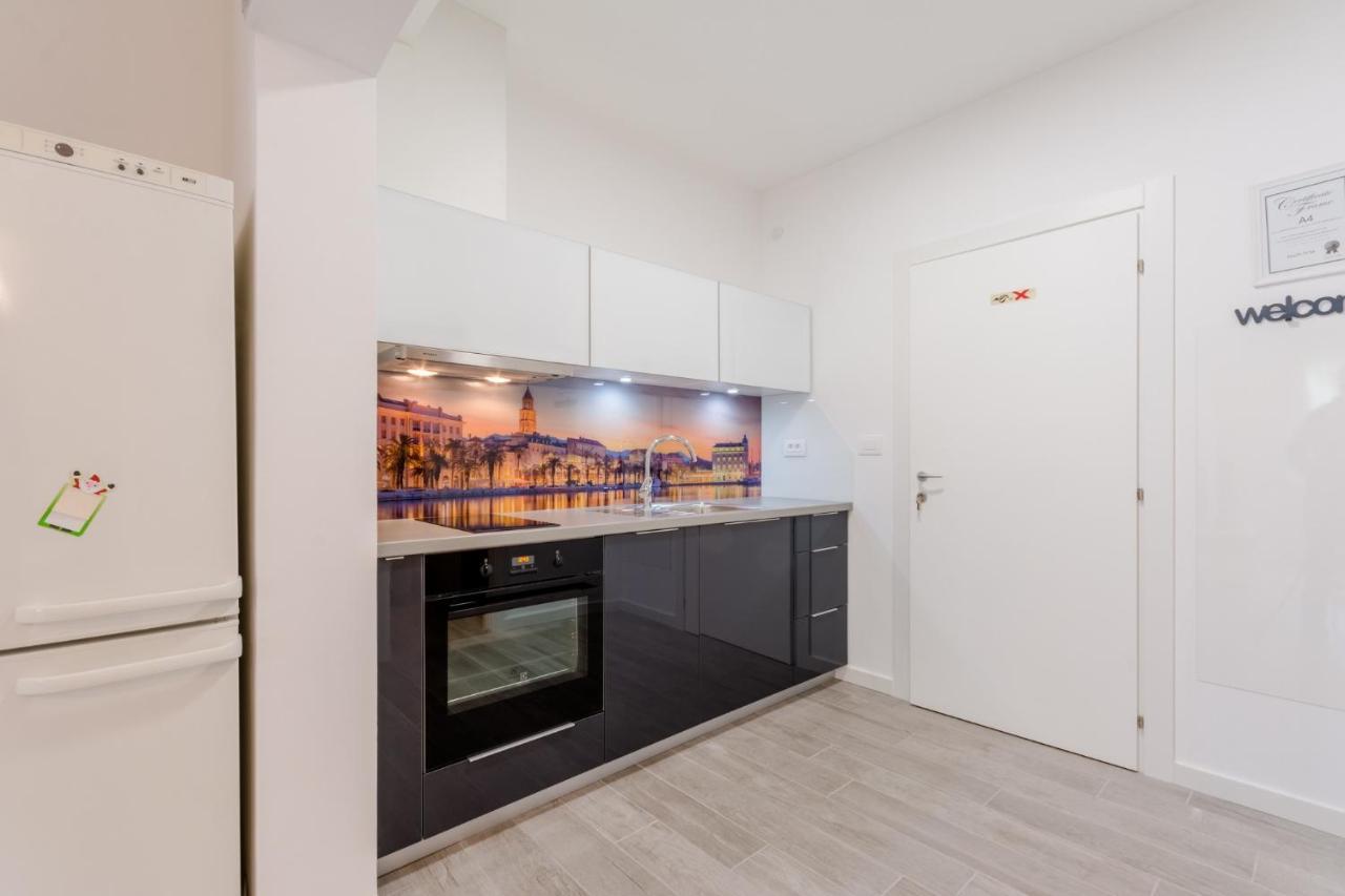 Apartments Niro Spalato Esterno foto